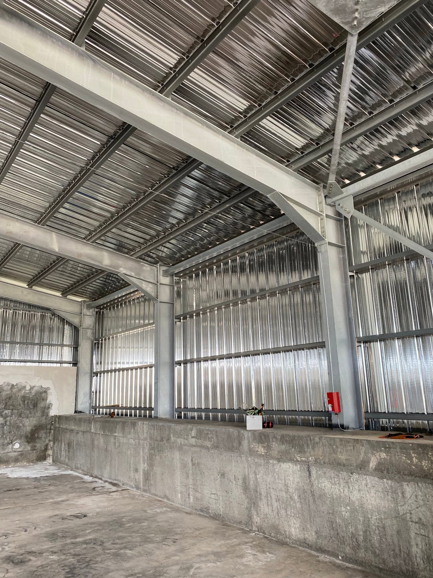 CONSTRUCTIONS METALLIQUES RIVIERE - RMETAL OI