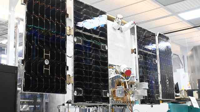 Satellite Suncatcher