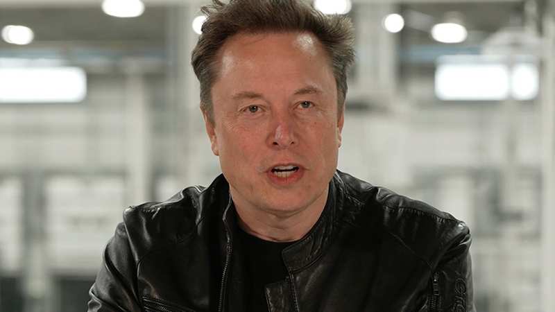 SpaceX : l'IA devient son premier métier, et sa première facture