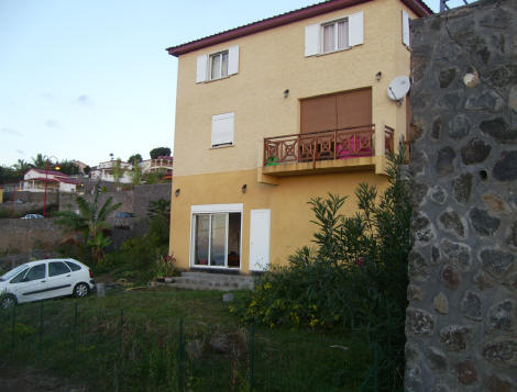 Villa construite à La Réunion, façade avant